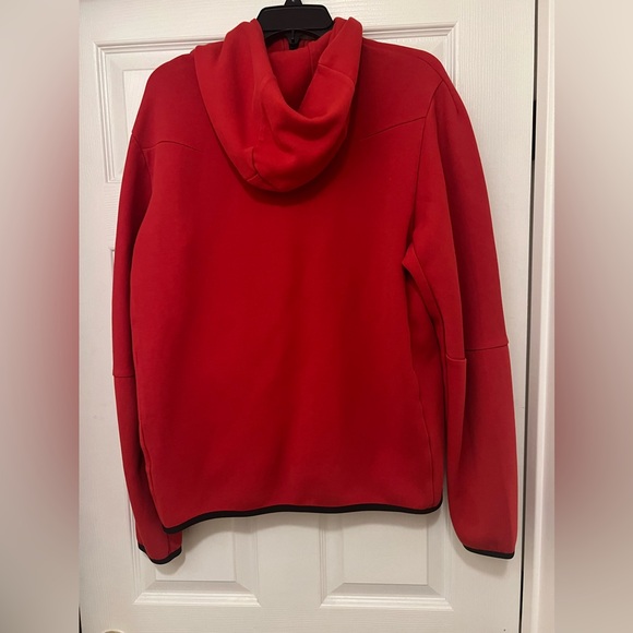 Nike Tech Men's Red Jacket - Picture 2 of 5